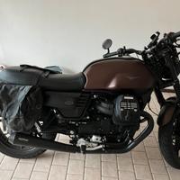 Moto Guzzi V7 Stone 2020
