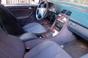Mercedes w 208