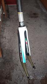 Forcella per bici da corsa full carbon