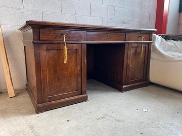 Scrivania Classica