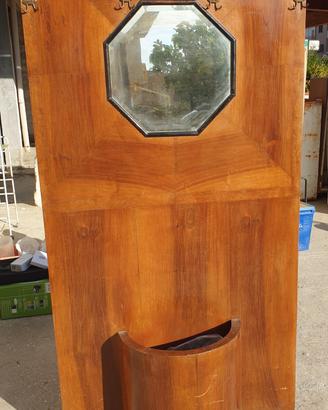 antico attaccapanni con bastoniera