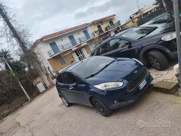 Ford Fiesta anno 2014 benzina GPL casa madre 
