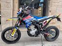yamaha-wr-250-motard-si-guida-a2