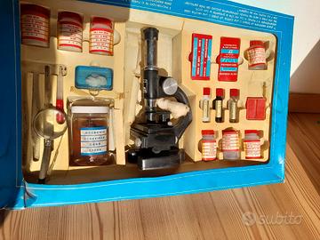 Microscopio vintage
