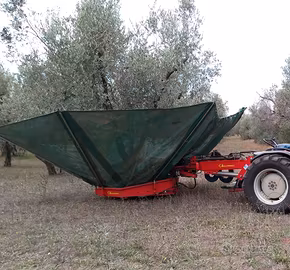 Scuotitore semovente per olive
