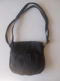 Borsa piccola tracolla nera Mandarina Duck
