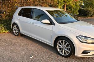 Golf VII 2018 5p 2.0 tdi Highline 150cv dsg