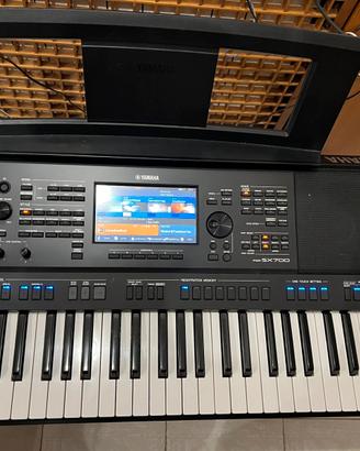 Yamaha PSR-SX700