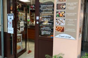 BAR-bar interno mercato coperto talenti