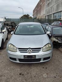 Paraurti anteriore VOLKSWAGEN GOLF 5 del 2004