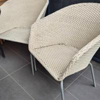 Tavolo per esterno in vetro