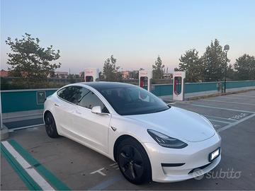 Tesla model 3 Standard Range Plus