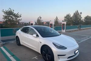 Tesla model 3 Standard Range Plus