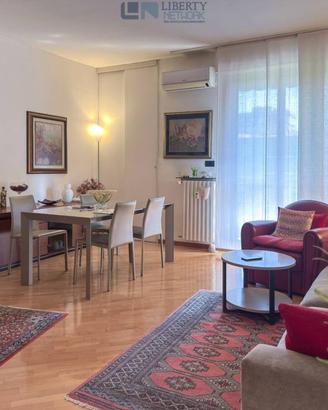Appartamento di 110 m² con 3 locali e box auto a M