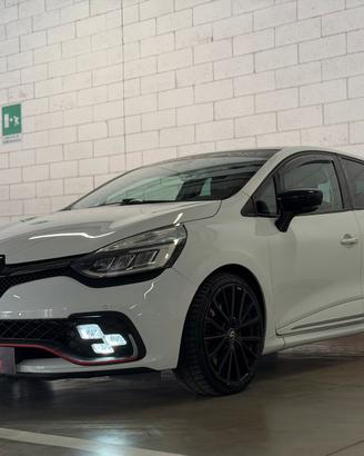 RENAULT SPORT CLIO RS