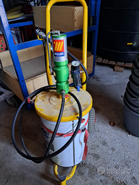 Carrello pompa grasso