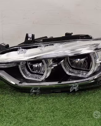BMW serie 3 F30 F31 LCI Faro LED sinistro