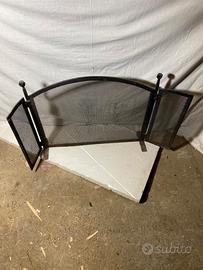 Parascintille apribile in ferro per camino