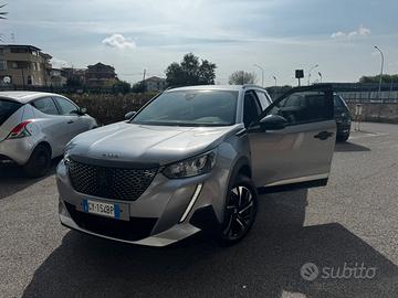 Peugeot 2008 PureTech 130 S&S EAT8 Allure