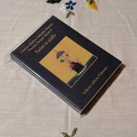 Turisti in giallo Sellerio Editore Palermo 2015