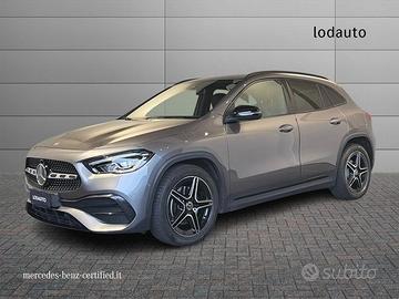 Mercedes-Benz GLA 200 d Automatic 4Matic Premium
