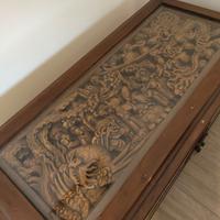 Baule/Cassapanca orientale in legno intagliato