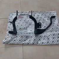 CAVALLETTO CENTRALE ORIGINALE PIAGGIO MEDLEY 125 1