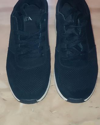 Sneakers in pelle e tessuto