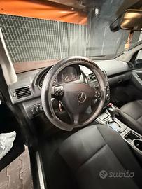 Mercedes a180