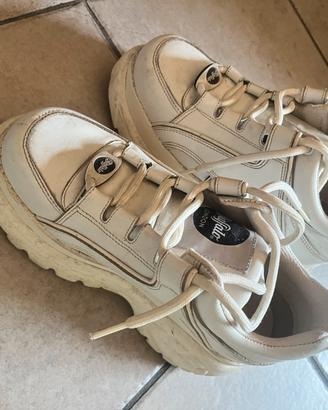 Scarpe Buffalo London platform Bianche