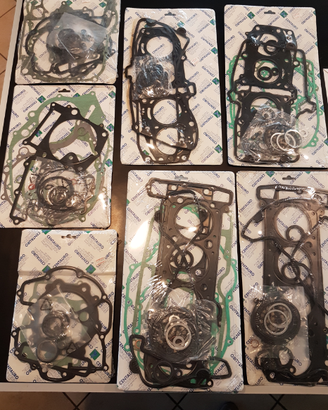 Kit guarnizione motore