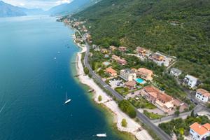 Capodanno 2025 lago di garda manolocale 2 persone