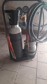 Stazione per saldatura a cannello