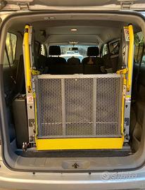 Pedana Idraulica Auto Per Disabili