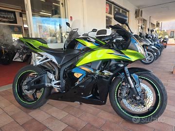 Honda CBR 600 RR IN PROMO 5.900 € !!!