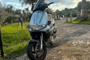 Gilera runner 200