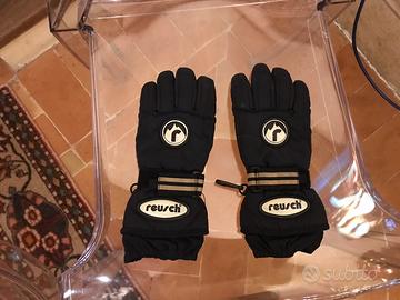 Guanti da sci ma anche oer passeggioin citta fredd