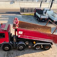 IVECO TRAKKER 410E44 H Camion/ Rib. Post.