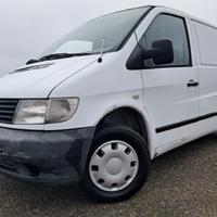 VITO 112 cdi GANCIO TRAINO