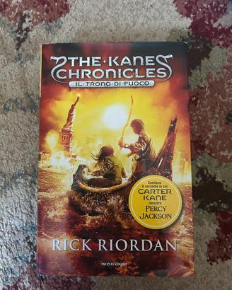 Libro Il Trono di fuoco di Rick Riordan