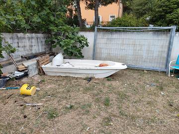 Barca in vetroresina