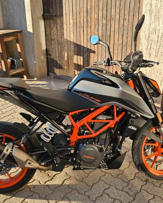 ktm duke 390