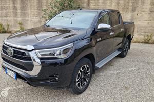 Toyota Hilux 2.8 d automatico - Executive