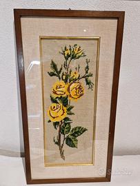 Quadro con tela ricamata a mano