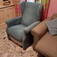 Poltrona per disabili diventa un letto