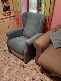 Poltrona per disabili diventa un letto