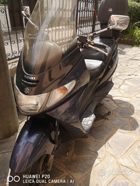 Scooter Suzuki Burgman 400