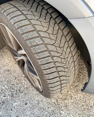 Gomme invernali dunlop 245/40