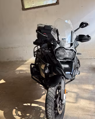 BMW R 1250 Gs triple black