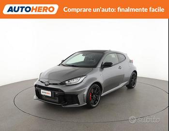 TOYOTA Yaris UE03829